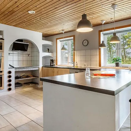 8 Bedroom In بيت للعطل Romo